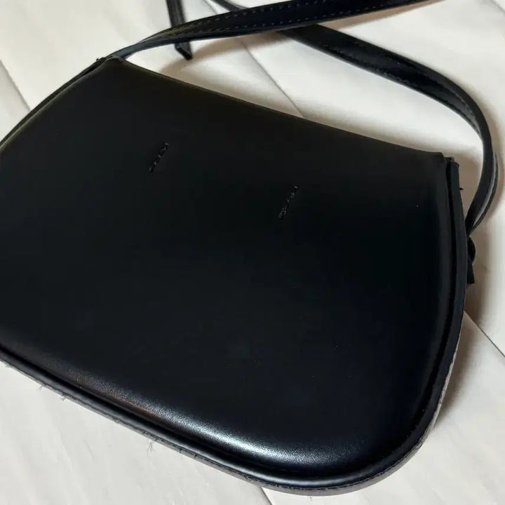 [BUNJANG] Zara Minimal Box Bag Black / 자라 미니멀 박스백 블랙