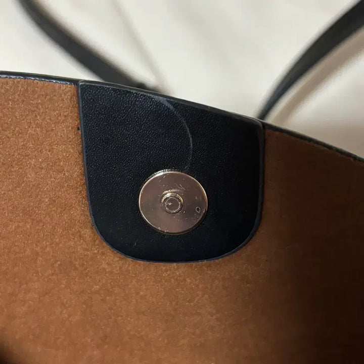 [BUNJANG] Zara Minimal Box Bag Black / 자라 미니멀 박스백 블랙