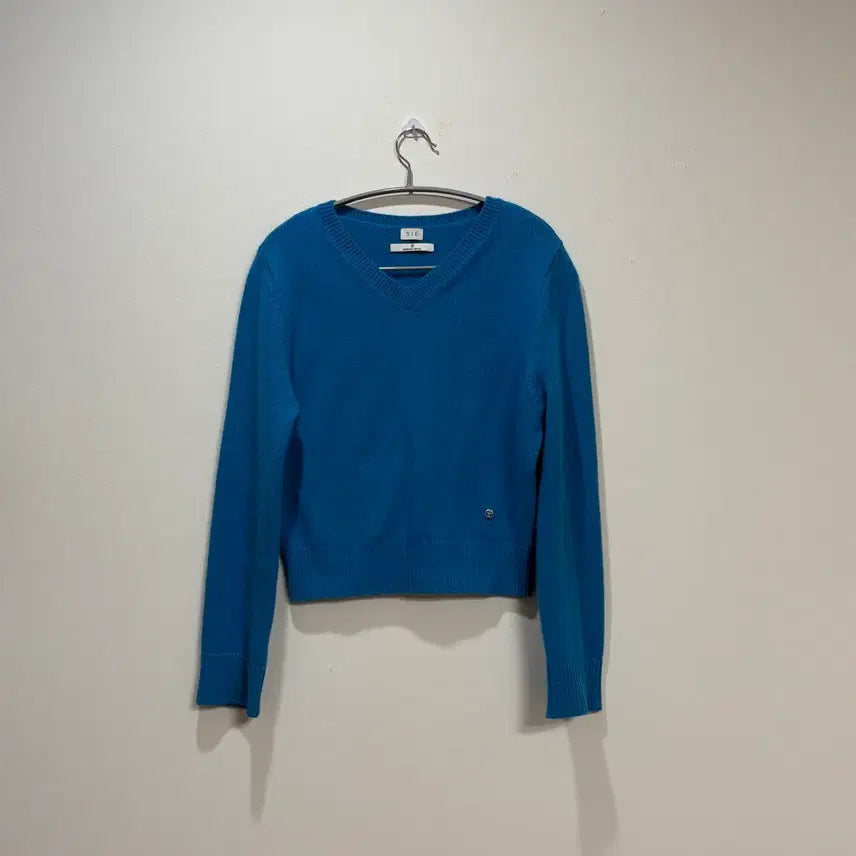 [BUNJANG] Sienne Monica V-Neck Knit Royal Blue / 시에 모니카 브이넥 니트 로얄블루