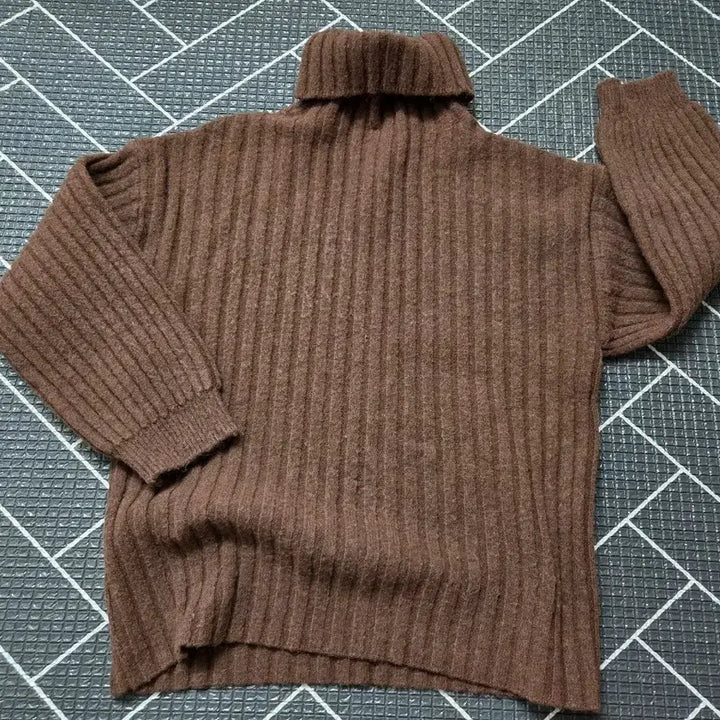 [BUNJANG] Knit Brown Turtleneck / [Free]  골지 터틀넥 니트 브라운