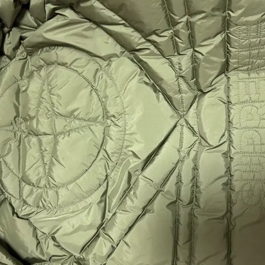 [BUNJANG] Supreme Stone Island 23FW Down Puffer Jacket Olive L / 슈프림 스톤아일랜드 23fw 다운 푸퍼 자켓 올리브 L 판매합니다.