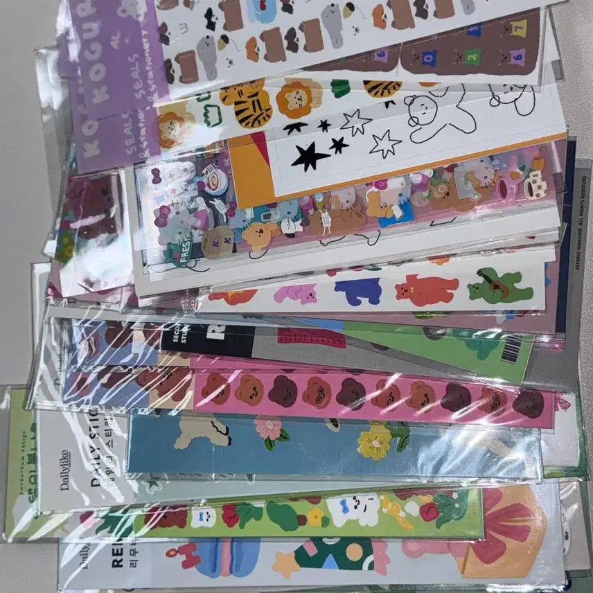 [BUNJANG] Assorted Sticker Sheets Bundle / 다꾸 다이어리 스티커 씰스티커 50장 처분해요!!