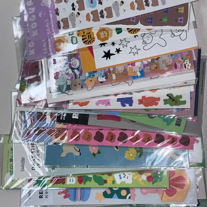 [BUNJANG] Assorted Sticker Sheets Bundle / 다꾸 다이어리 스티커 씰스티커 50장 처분해요!!
