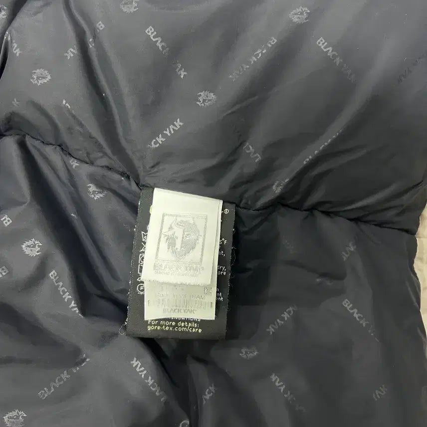 [BUNJANG] Blackyak Padded Jacket / 블랙야크 패딩