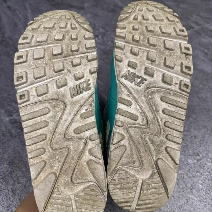 [BUNJANG] Nike Sneakers Bundle Set (Size 270) / 나이키 외 운동화 일괄 (사이즈 270)