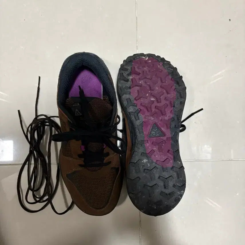 [BUNJANG] Nike ACG Lowcate Sneakers / 나이키 acg 로우케이트 255