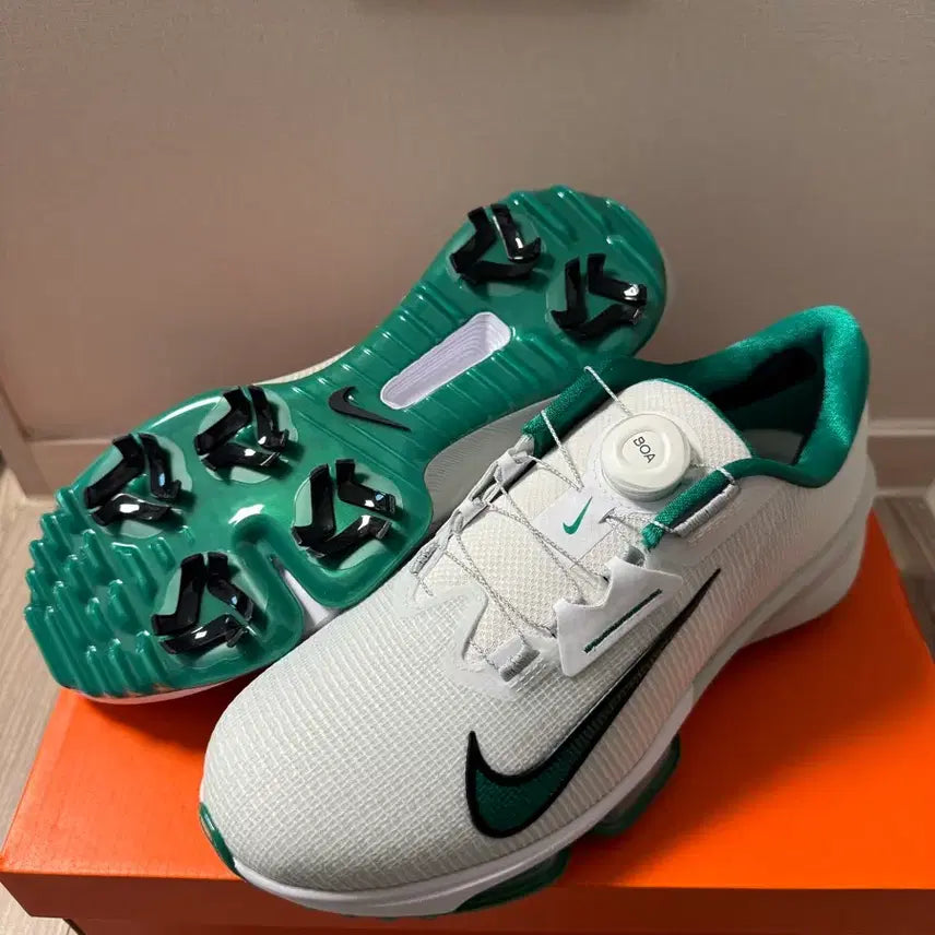 [BUNJANG] 나이키 인피니티 BOA 10(280)  / TW20 10(280) 골프화 / 나이키 인피니티 BOA 10(280)  / TW20 10(280) 골프화
