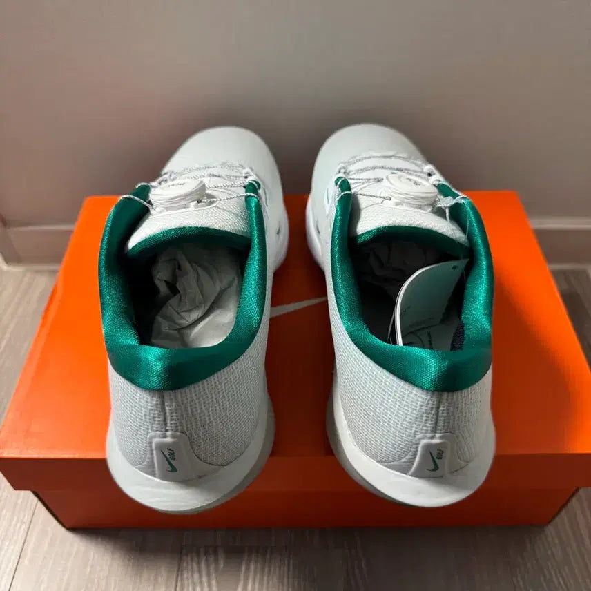 [BUNJANG] 나이키 인피니티 BOA 10(280)  / TW20 10(280) 골프화 / 나이키 인피니티 BOA 10(280)  / TW20 10(280) 골프화