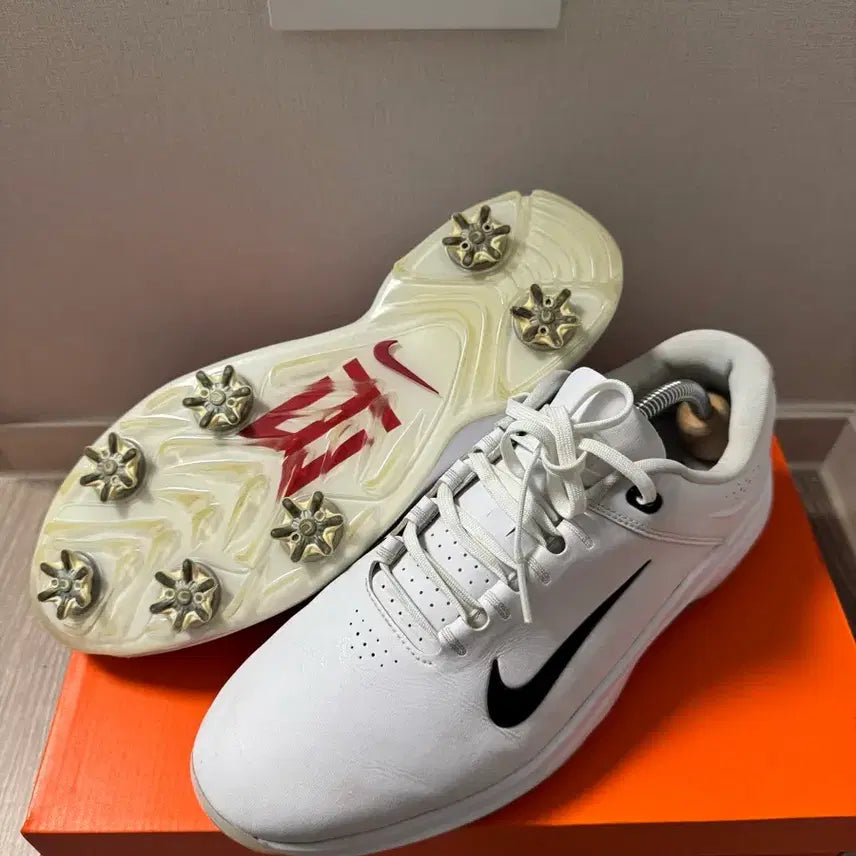 [BUNJANG] 나이키 인피니티 BOA 10(280)  / TW20 10(280) 골프화 / 나이키 인피니티 BOA 10(280)  / TW20 10(280) 골프화