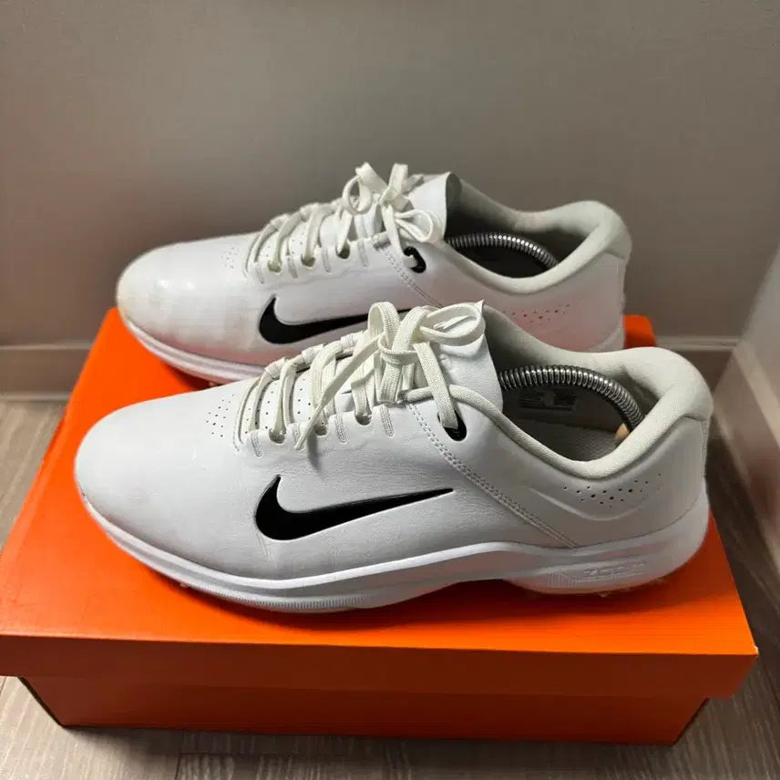 [BUNJANG] 나이키 인피니티 BOA 10(280)  / TW20 10(280) 골프화 / 나이키 인피니티 BOA 10(280)  / TW20 10(280) 골프화