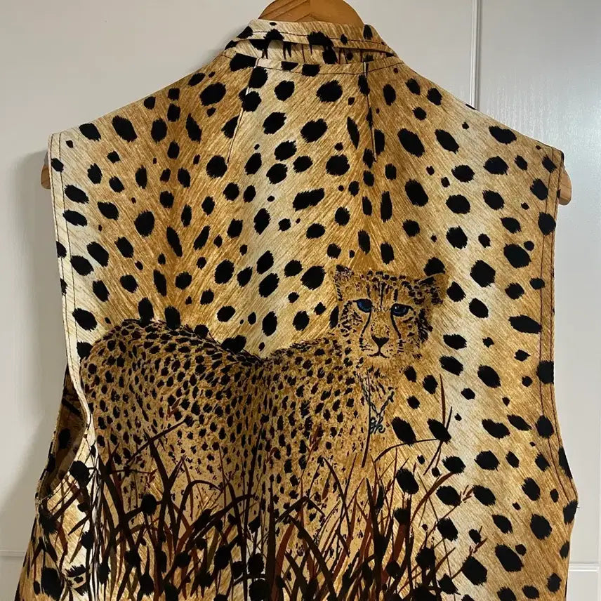 [BUNJANG] Vintage Leopard Print Tank Top / (일본 수입 빈티지)호피 레오파드 나시 셔츠 민소매
