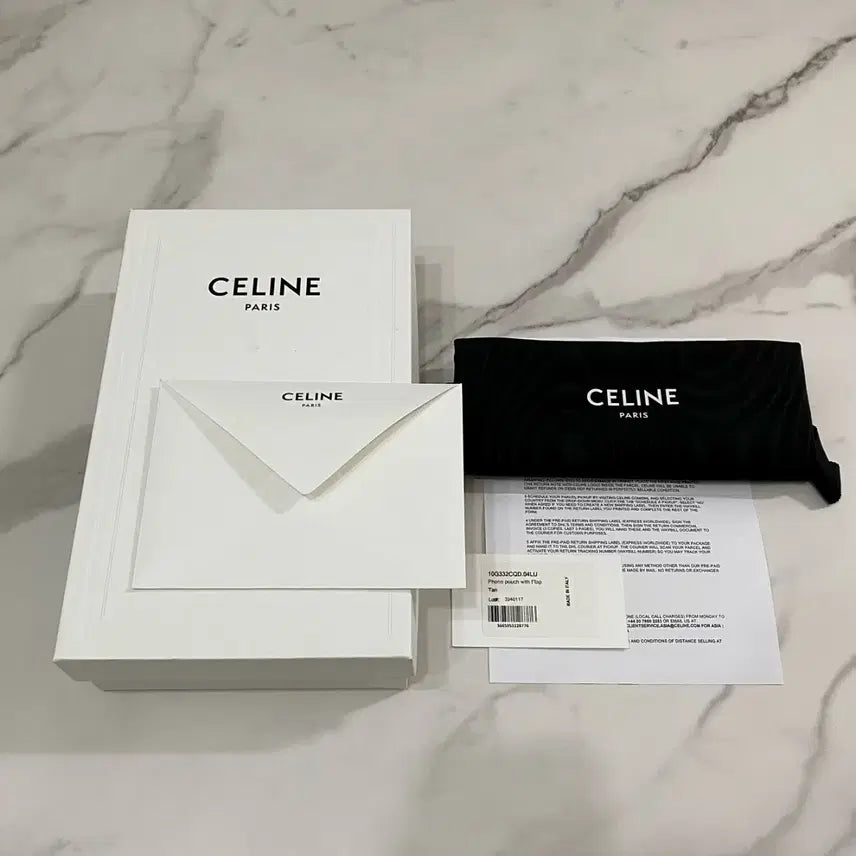 [BUNJANG] Celine Triomphe Canvas Phone Pouch Mini Bag / 셀린느 트리옹프 캔버스 폰 파우치 휴대폰 미니백 10G332CQD04LU