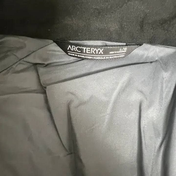 [BUNJANG] Arc'teryx Atom LT Glitch Jacket / 아크테릭스 아톰 LT 자켓 글리치