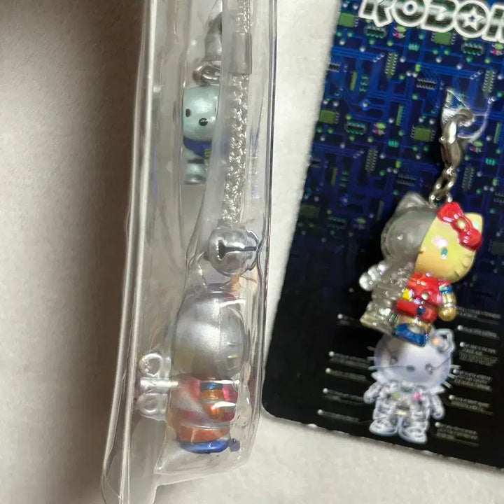 [BUNJANG] Robot Kitty Strap / 새상품 로보트 키티 스트랩
