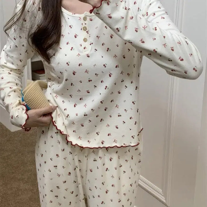 [BUNJANG] Cherry Pattern Long Sleeve Pajama Set / (편안함 최강) 체리 패턴 긴팔 파자마 세트