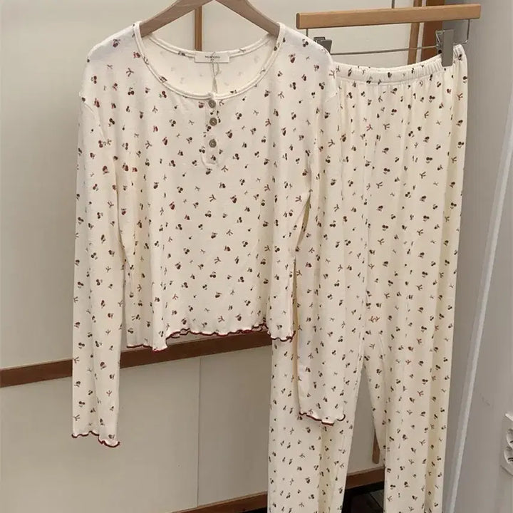 [BUNJANG] Cherry Pattern Long Sleeve Pajama Set / (편안함 최강) 체리 패턴 긴팔 파자마 세트