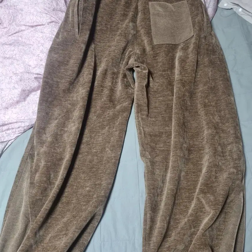 [BUNJANG] ALENNE Velvet Corduroy Folding Pants / 알렌느 벨벳 코듀로이 폴딩 팬츠 2