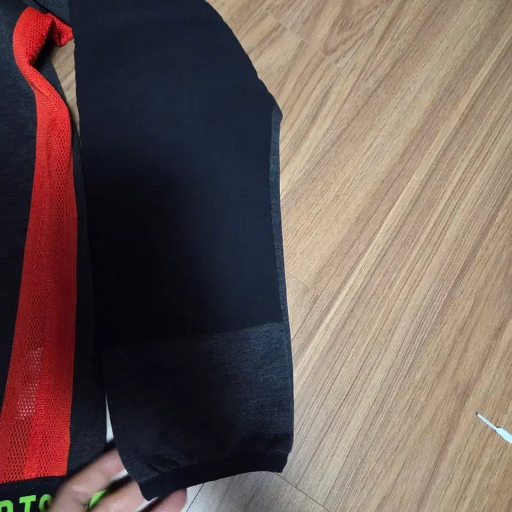 [BUNJANG] Nike Therma Crew Top L / 나이키 써마 크루탑 L 100