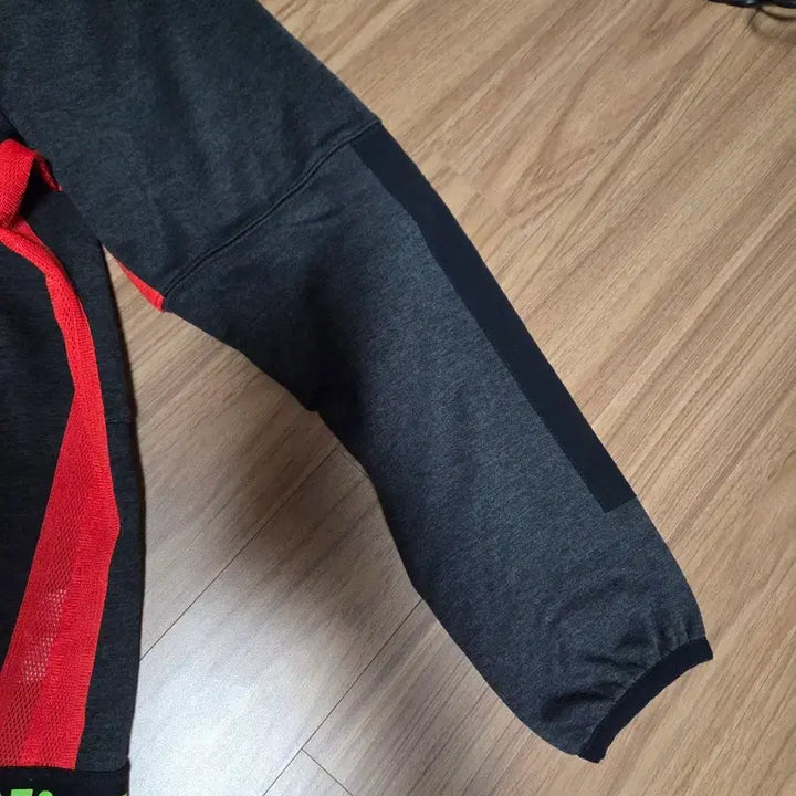 [BUNJANG] Nike Therma Crew Top L / 나이키 써마 크루탑 L 100