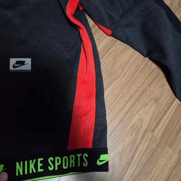 [BUNJANG] Nike Therma Crew Top L / 나이키 써마 크루탑 L 100