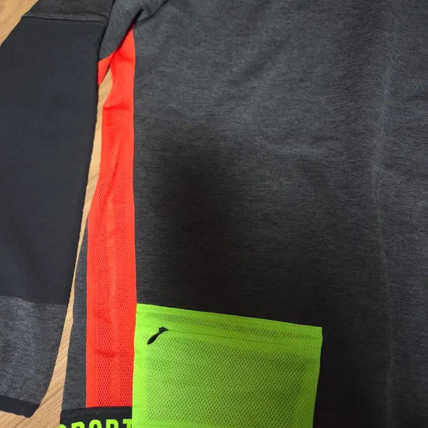 [BUNJANG] Nike Therma Crew Top L / 나이키 써마 크루탑 L 100