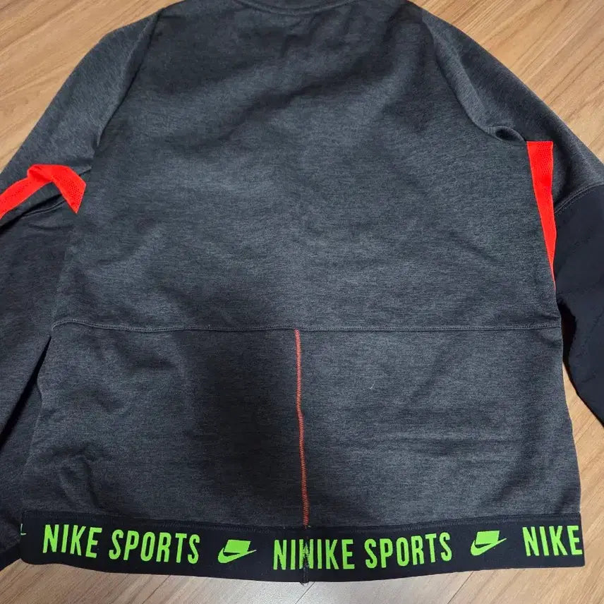 [BUNJANG] Nike Therma Crew Top L / 나이키 써마 크루탑 L 100