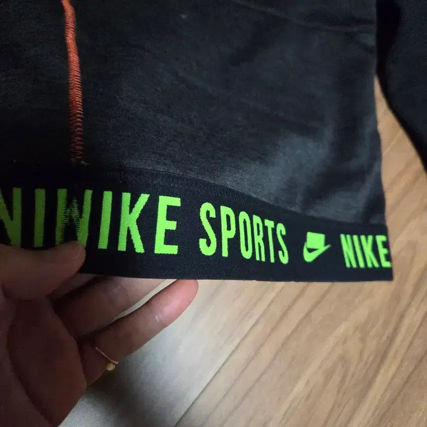 [BUNJANG] Nike Therma Crew Top L / 나이키 써마 크루탑 L 100