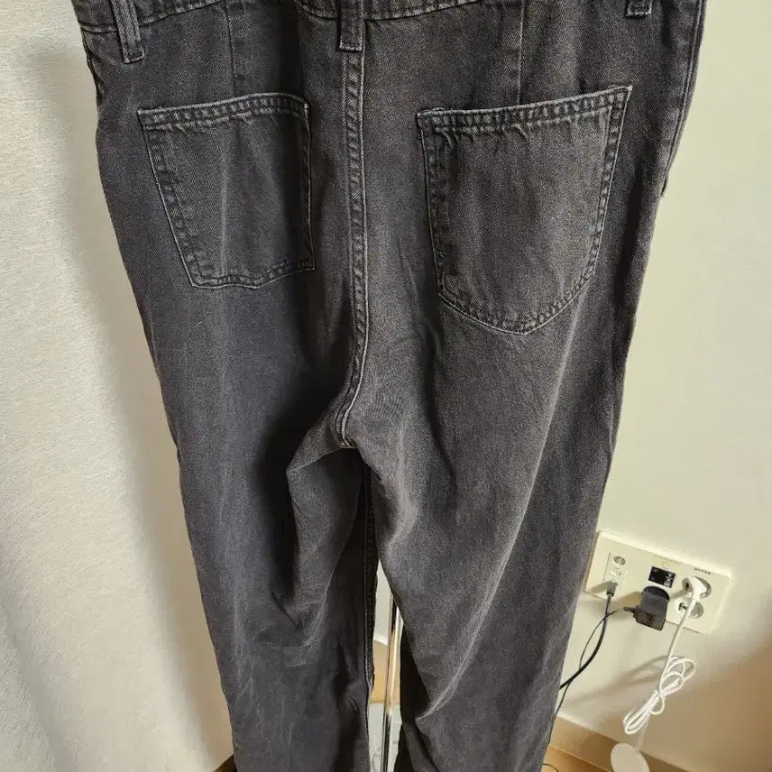 [BUNJANG] Mango Black Straight Jeans / 새상품 Mango 망고 블랙 스트레이트 진