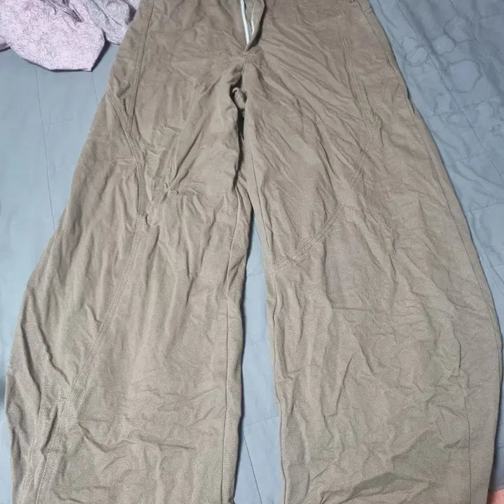 [BUNJANG] WAVINESS Oblique Curved Chino Pants Size 1 / 웨이비니스 오블리크 커브드 치노팬츠 1 사이즈