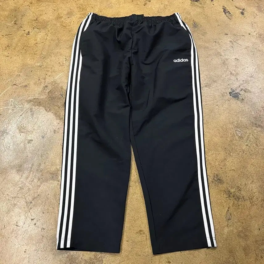 [BUNJANG] Adidas Three-Stripe Training Pants Black / [정품/2XL] 아디다스 삼선 트레이닝 바지 블랙