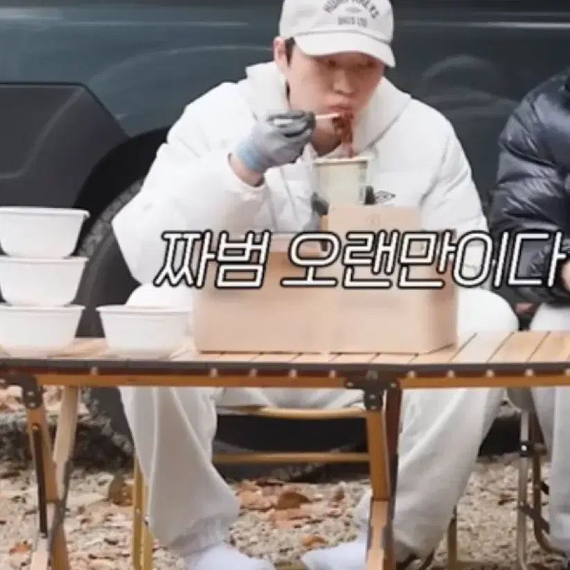 [BUNJANG] DAY6 Young K Umbro Lightweight Padded Jacket / 엄브로 네오라이트 경량패딩자켓 판매(DAY6 영케이 착용!)