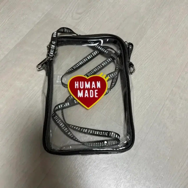 [BUNJANG] Human Made Clear PVC Shoulder Bag / 휴먼메이드 클리어 PVC 숄더백