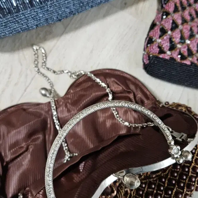 [BUNJANG] Accessory Collection / 비즈 장식 가방 / 클러치 모음