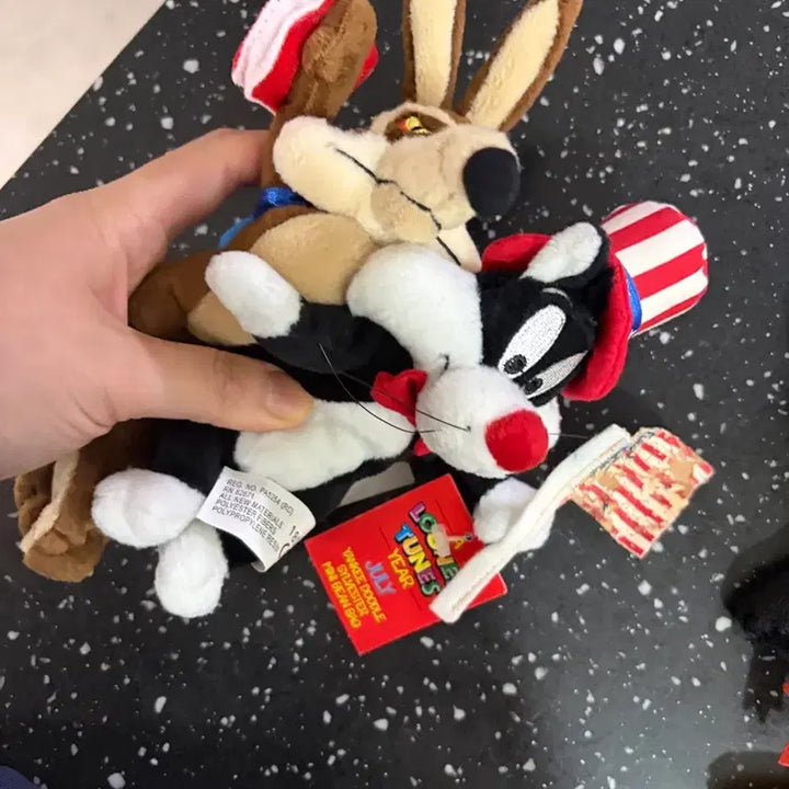 [BUNJANG] Looney Tunes 12-Month Doll Set / 루니툰 인형 12월 세트
