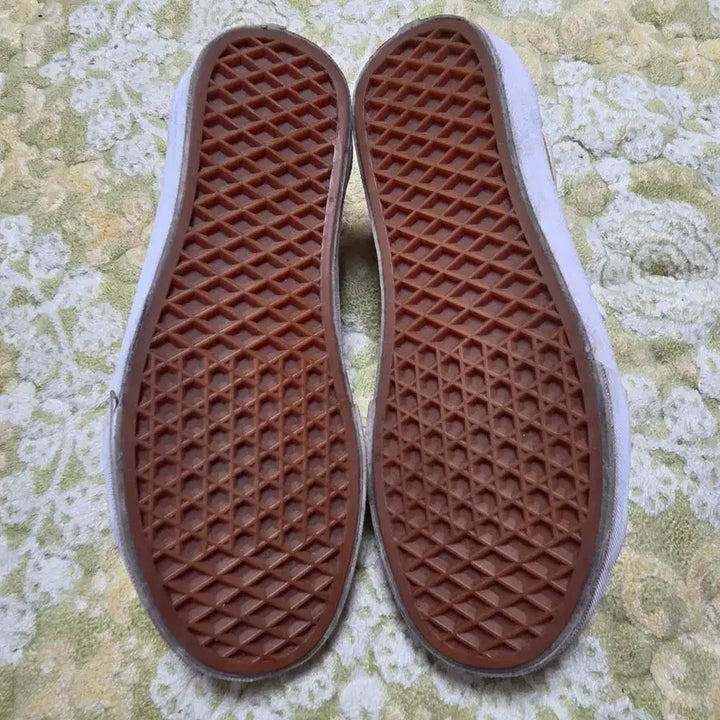 [BUNJANG] Vans Old Skool White/Yellow Sneakers 245mm / 반스 올드스쿨 흰/노 스니커즈 245mm