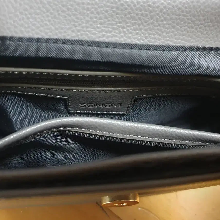 [BUNJANG] SONOVI Gray Crossbody Bag / SONOVI 소노비 회색 크로스백