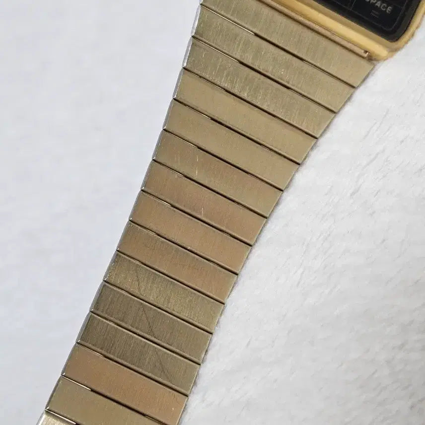 [BUNJANG] Casio DBC 610 Digital Watch / 카시오 DBC 610 단종 영문 자판