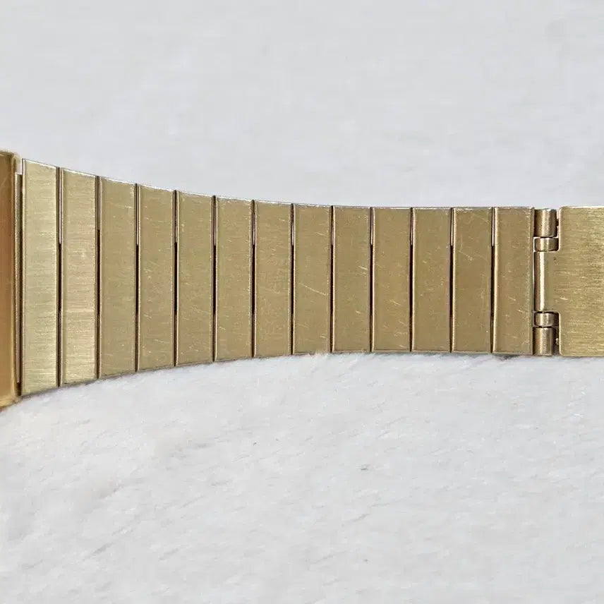 [BUNJANG] Casio DBC 610 Digital Watch / 카시오 DBC 610 단종 영문 자판