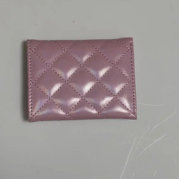 [BUNJANG] Hello Kitty Quilted Wallet / 헬로키티 퀄팅 지갑 미사용 (단종)