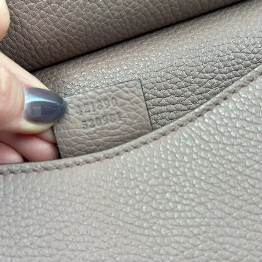 [SOLD OUT] 구찌 GG 마몽 탑 핸들백 핑크 421890