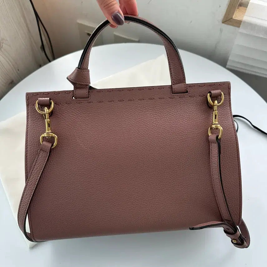 [SOLD OUT] 구찌 GG 마몽 탑 핸들백 핑크 421890