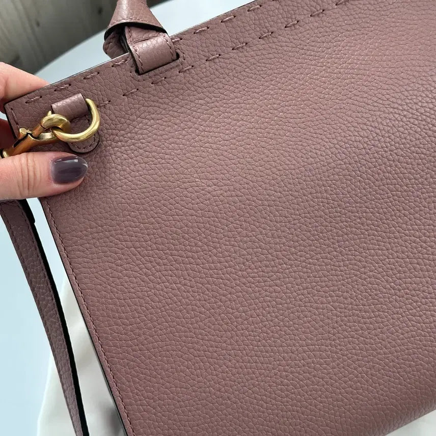 [SOLD OUT] 구찌 GG 마몽 탑 핸들백 핑크 421890