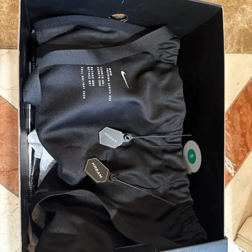 [BUNJANG] Nike MMW 4 Sneakers / 나이키 mmw 4 270