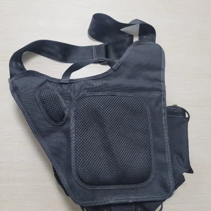 [BUNJANG] Macforce Jumbo Air Heart Sling Bag / 맥포스 점보 에어하트 슬링백