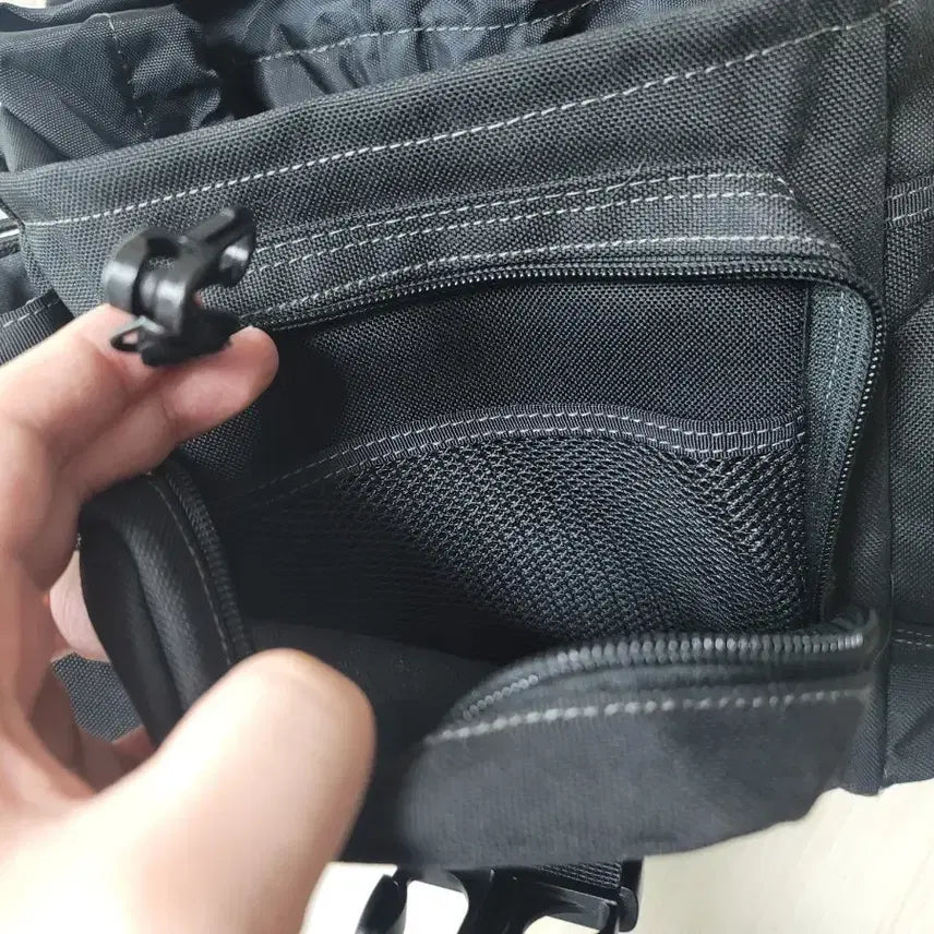 [BUNJANG] Macforce Jumbo Air Heart Sling Bag / 맥포스 점보 에어하트 슬링백