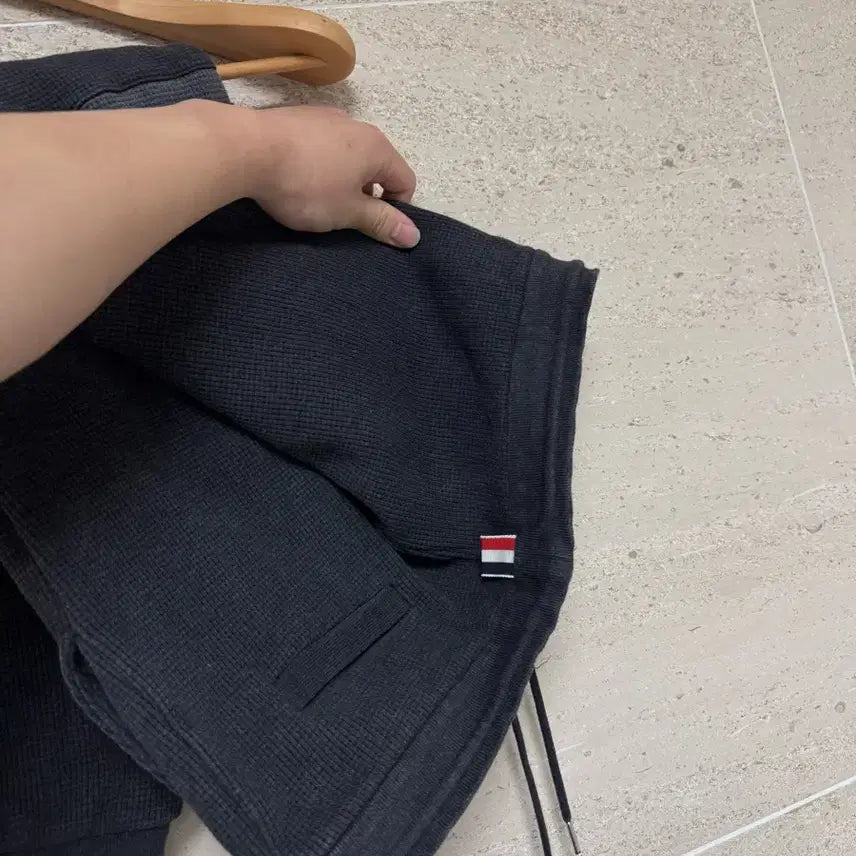 [BUNJANG] Thom Browne Waffle Jogger Pants / 톰브라운 와플 조거팬츠