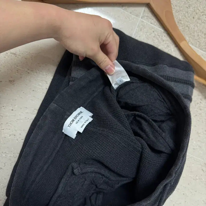 [BUNJANG] Thom Browne Waffle Jogger Pants / 톰브라운 와플 조거팬츠
