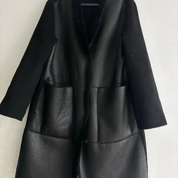 [SOLD OUT] 블랙 양면 롱무스탕