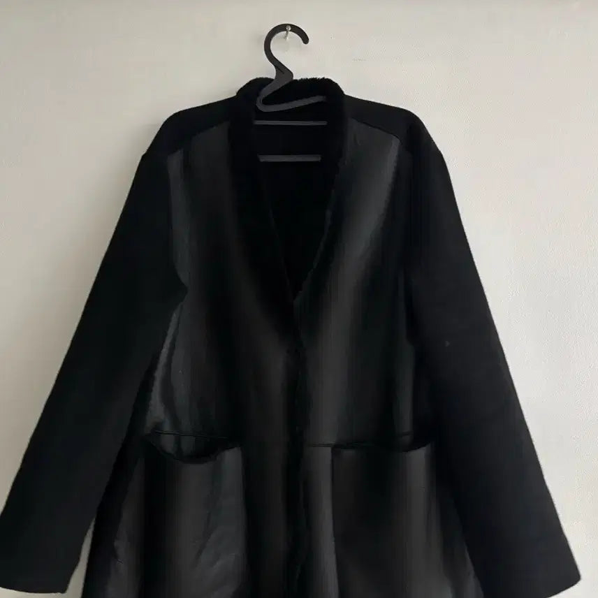 [SOLD OUT] 블랙 양면 롱무스탕