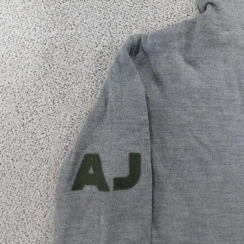 [BUNJANG] Armani Knit Hooded Zip-up (L) / 아르마니 정품 니트 후드집업 (L size)